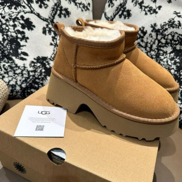 NWT UGG Women's Chestnut Classic Ultra Mini new Heights Booties - Picture 2 of 8